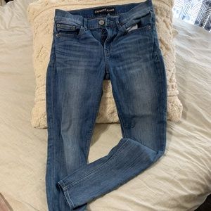 Express Jeans; Legging Midrise